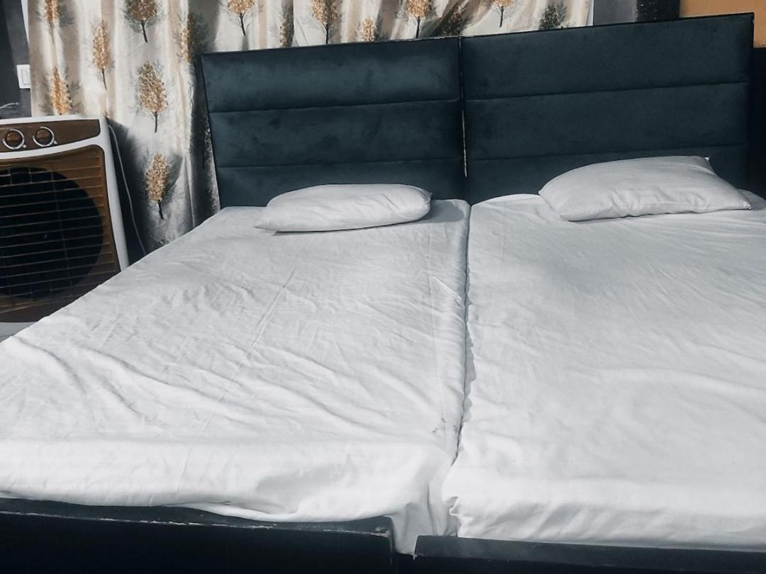 Rudra Home Stay Varanasi Ngoại thất bức ảnh